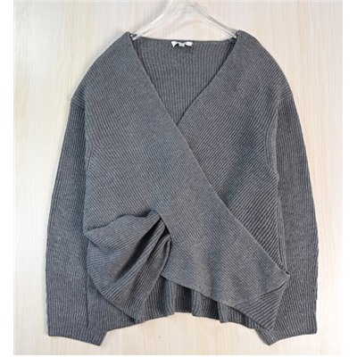 Свитер-пуловер с нишевым дизайном КО*С