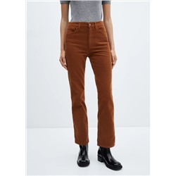 Pantalón recto tiro medio pana