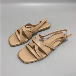 Модные римские сандалии с перекрестными ремешками квадратной формы