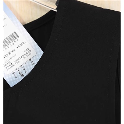 Женское платье  без рукавов с круглым вырезом