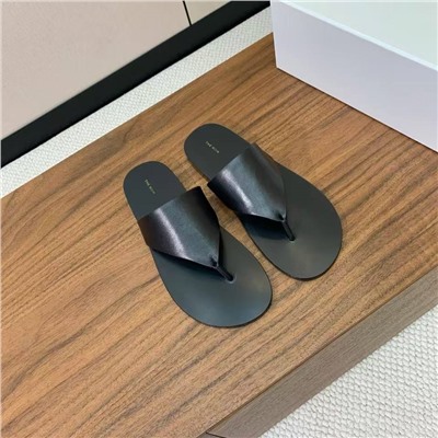 Женские шлепки через палец на плоской подошве  ЗЕ РО*У