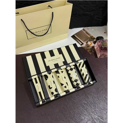 Набор из пяти кремов   Jo Malon*e