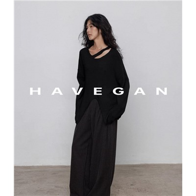 Вязаный женский джемпер с интересным вырезом  (4 цвета)