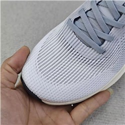 Лёгкие беговые кроссовки  ОЙШ*О