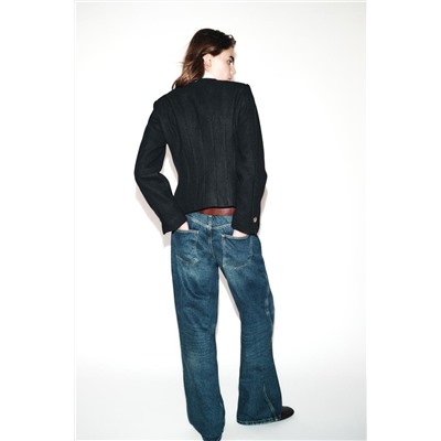 FITTED ROUND NECK BLAZER