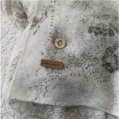 Нежнейший воздушный палантин   Lor*o Pian*a