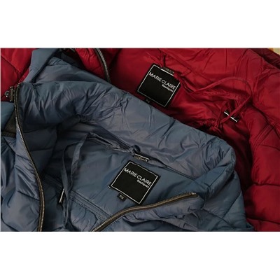 Женская легкая и компактная куртка с капюшоном