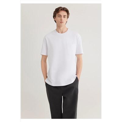 Mavi Cep Detaylı Beyaz Basic Tişört Loose Fit / Bol Rahat Kesim 066248-620