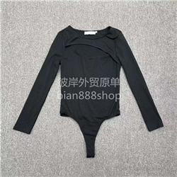 Однотонное боди в рубчик с длинными рукавами. ASTR  Материал: полиэстер Размер: бежевый - S, черный - L