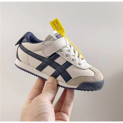 Кроссовки для мальчиков на липучке