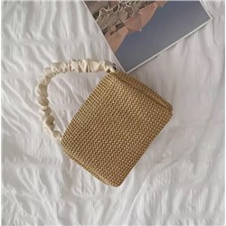 Плетёная сумочка