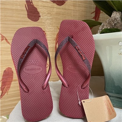 Трендовые сланцы вьетнамки  Havaiana*s
