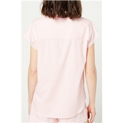 Розовая остроконечная рубашка