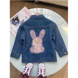 Модная джинсовая куртка для девочек 💙AS*K  В голубом цвете с мимишным кроликом сзади 🥰 Материал: хлопок