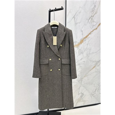 Шикарное длинное пальто высокого класса