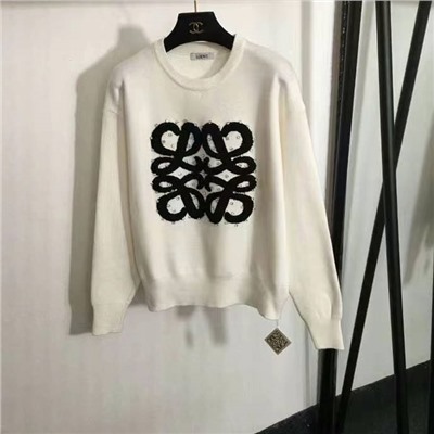 пуловер с длинными рукавами и вышитым логотипом Loew, белый, красный, черный, серый, [один размер подходит всем; ширина плеч 51, обхват груди 102, длина рукава 55,