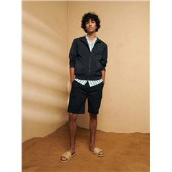 Куртка с воротником-стойкой