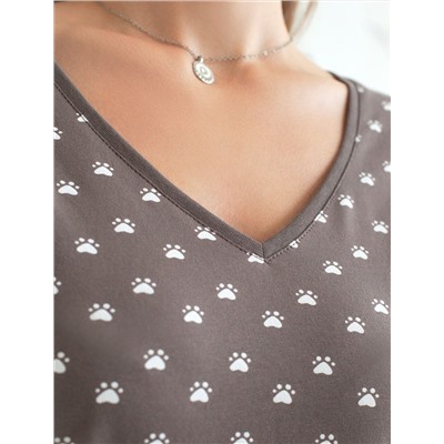 Свободная футболка с V-вырезом и цельнокроеным рукавом из 100% хлопка с принтом