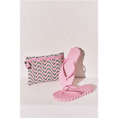 Chanclas dedo efecto ondas rosa