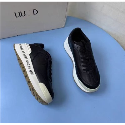 Женские кроссовки   ⚫️