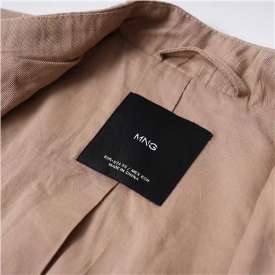 Лёгкая женская куртка бомбер на молнии МАНГ*О