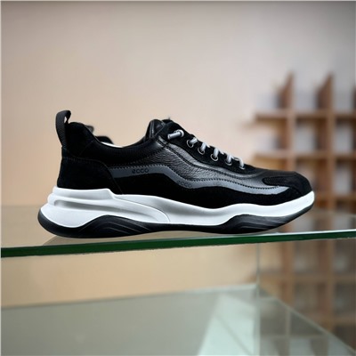 Кроссовки ECC*O