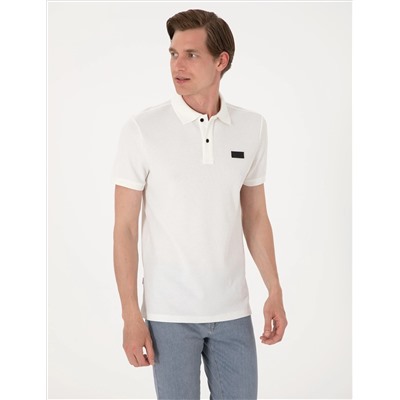 Beyaz Slim Fit Örme Dokulu Polo Yaka Tişört