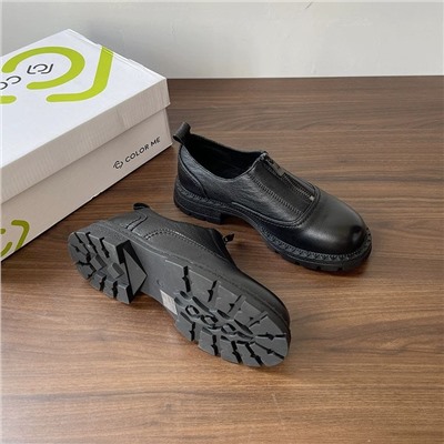 Женские кожаные туфли