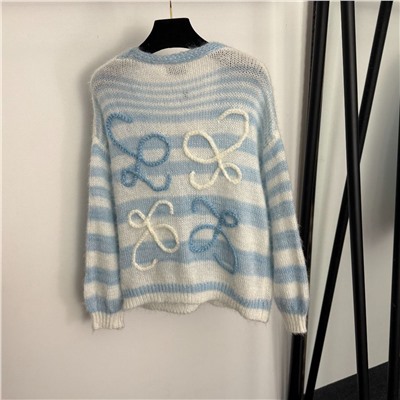 Женский кардиган нежно голубого цвета  Loew*e