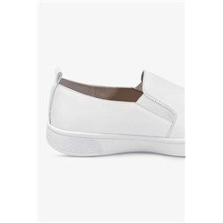 Savvy Women's Vanna Slip Resistant Slip-on Shoe