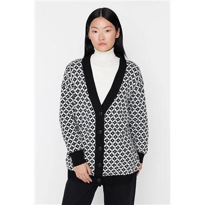 TRENDYOL MODEST Siyah V Yaka Desenli Triko Hırka TCTAW22TH0082