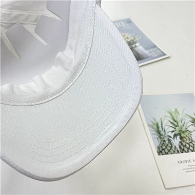 Бейсболка с вышитым логотипом бренда РАЛЬ*Ф Л