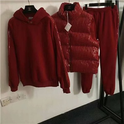 Костюм тройка