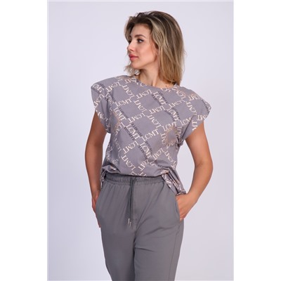 Женский костюм с брюками и футболкой 347