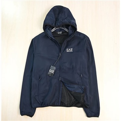 Лёгкая мужская куртка ветровка Арман*и