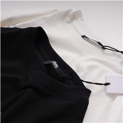 Новые модели футболок  ✔️Kar*l Lagerfel*d Очень интересный и модный принт