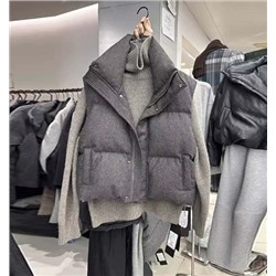 Женский короткий жилет без рукавов с воротником-стойкой