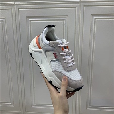 Женские кроссовки ЛЕВАЙ*С