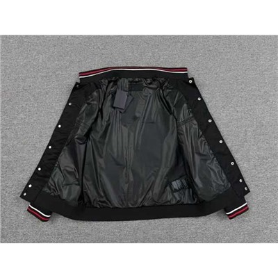 Мужская куртка  ПРАД*А