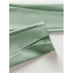 Seitlich geteilte Hose