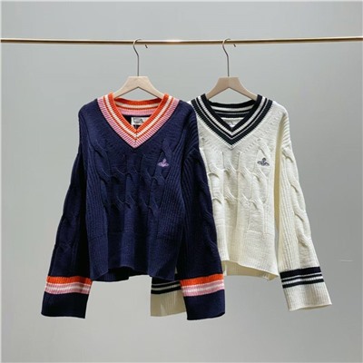 Свитер с V-образным вырезом Vivienn*e Westwoo*d