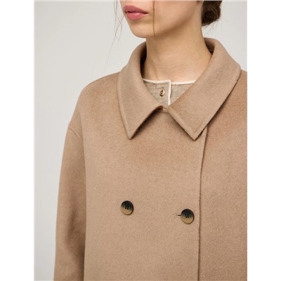 Полупальто двубортное с удлиненной спинкой