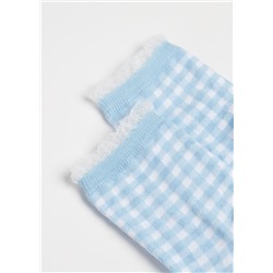 Kurze Socken mit Vichykaro und Rüschen