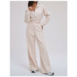 Женский спортивный костюм