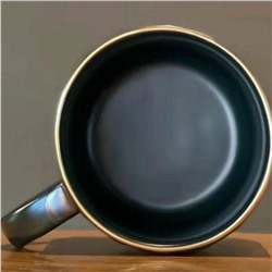 Starbuck*s, кружка с необычным принтом рыбьей чешуи в красивом изумрудном цвете. С учетом новогодних каникул в Китае, подарки к 14,23 февраля, да и к 8 марта можно закупать уже сейчас)