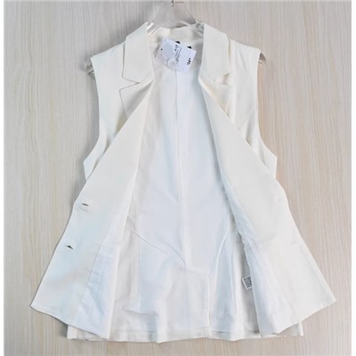 Женский пиджак без рукавов