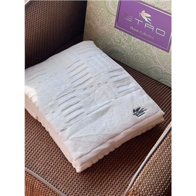 Комплект роскошных жаккардовых полотенец из 3х предметов  (4 цвета)