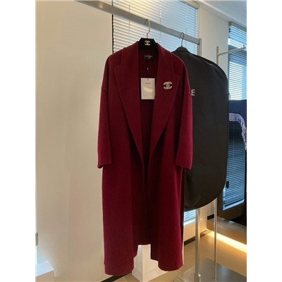 Высококачественная 90 ультратонкая шерсть + 10 кашемир] Высококлассное пальто-халат CHANE'L, этот цвет очень красивый. Верхняя часть французского бордоского красного цвета абсолютно роскошна и элегантна, с небольшой ароматной бриллиантовой брошью, изысканная и красивая, 100% ультратонкая шерстяная ткань, мягкая ~ Один размер подходит всем, обхват груди 120, длина 112, , флэш-распродажа