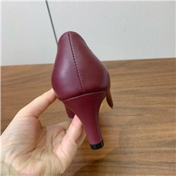 Лаконичные туфли-лодочки  ЗЕ РО*У