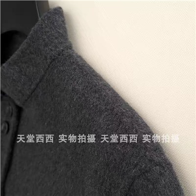 Женское короткое шерстяное пальто МАССИМО Д